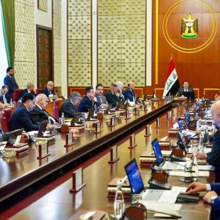 مجلس الوزراء العراقي يقرر تغيير أوقات الدوام الرسمي ويتخذ جملة قرارات اقتصادية وكهربائية